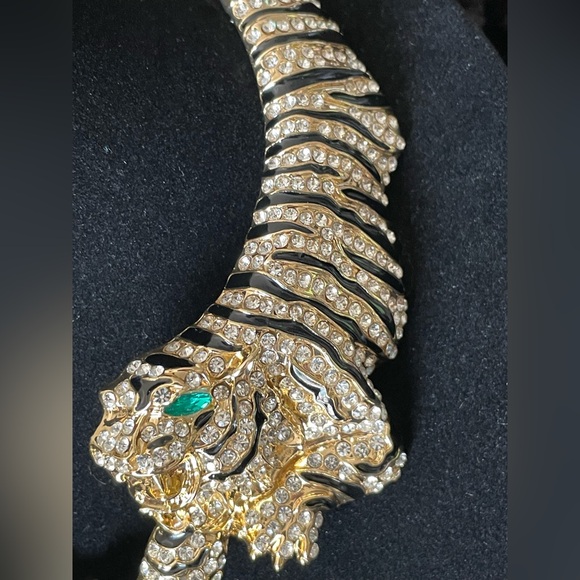 Natasha Crystal & Gold Tiger Necklace - Picture 3 of 5